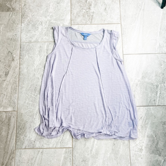 Simply Vera Lavender Asymmetrical Hem Flowy Tank Top Size Medium - Picture 3 of 7